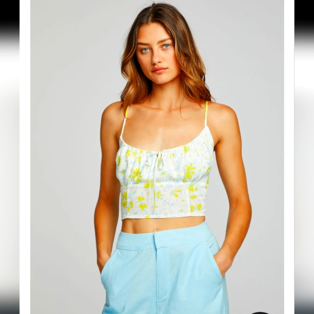 Chaser Alana Tank Top - Baby Blue Daisy Floral NWT size Small - Picture 1 of 7